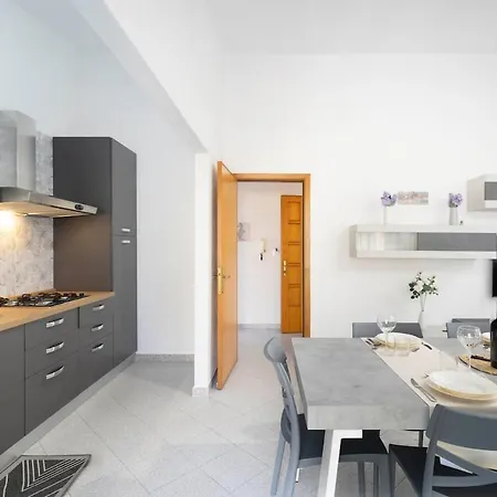Appartement Berchida, Spazioso Con Verande A La Caletta