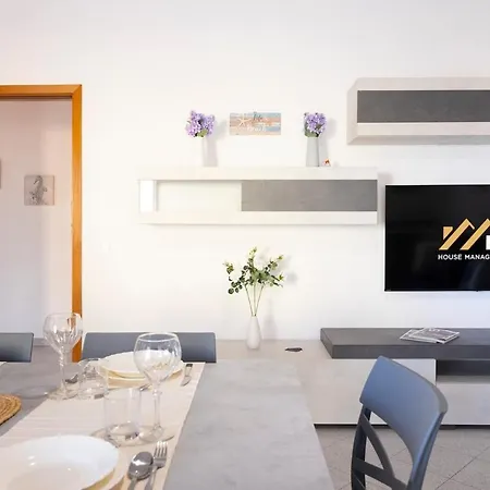 Appartement Berchida, Spazioso Con Verande A *