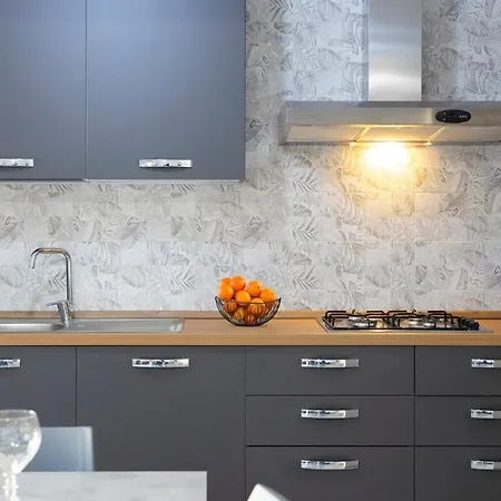 Appartement Berchida, Spazioso Con Verande A