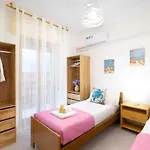 Berchida, Spazioso Con Verande A Apartmán